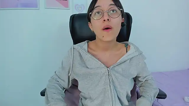 Živý XXX chat MelodyWinx