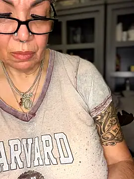 dieseldame1313's Live XXX Chat