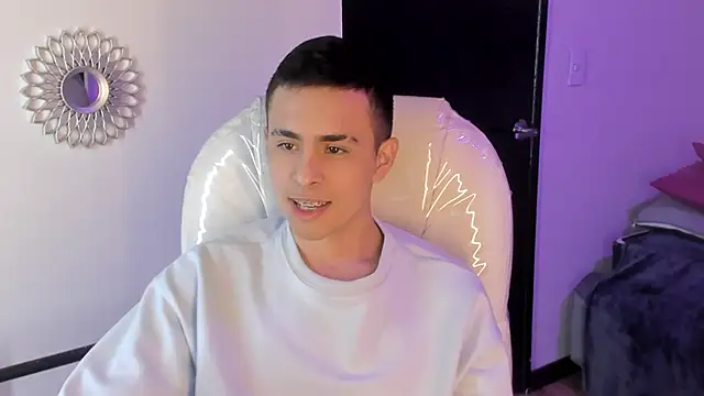 Nyko_ds Chat XXX in diretta