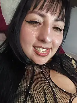 Chatroom XXX en direct de HOTKITTEN_LATINAXX