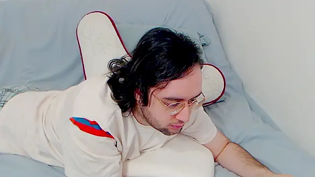 eren_jaeger2000 Chat XXX in diretta