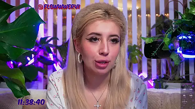 XXX chat uživo modela FlowweerGirl