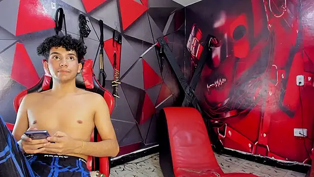 Hot_Boys_Without_Limits Chat XXX in diretta