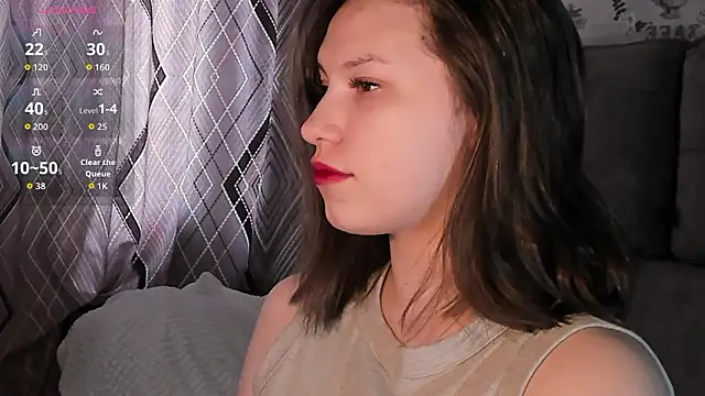 Chat +18 de AnneNexxtDoor ao vivo