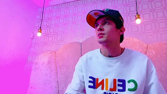 CharlotteandTaylorr's Live XXX Chat