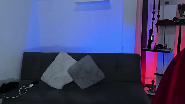 Pokazy przed kamerką – Sabrina_scarlett