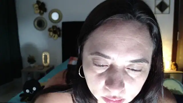 TatianaMonteross' Live XXX Chat