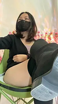 zhizhinaigai's Live XXX Chat