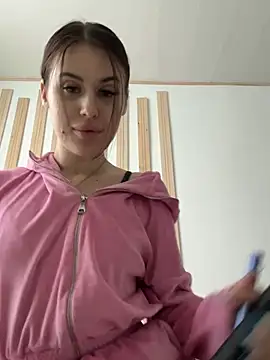 Milkissss: απευθείας συνομιλία ΧΧΧ