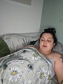 Saucy-Serenity webcam show