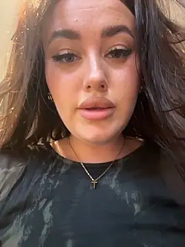 KiraSunshine Adlı Modelin Web Kamerası Şovu