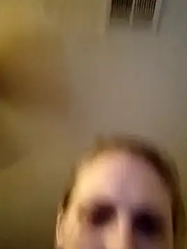 LadySn0w26 Show in webcam