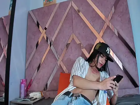 MeghanQueen__ Webcam Show