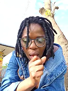 Shaniko89 লাইভ XXX চ্যাট