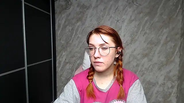 Živý XXX chat Reginasmilee