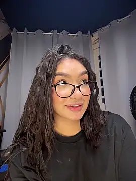 jenn_fit Adlı Modelin Canlı XXX Sohbeti