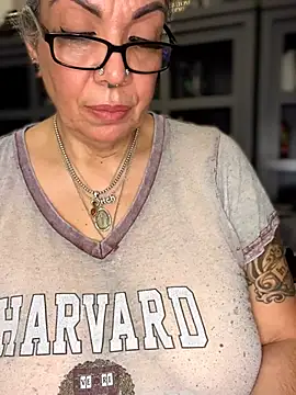 dieseldame1313's Live XXX Chat