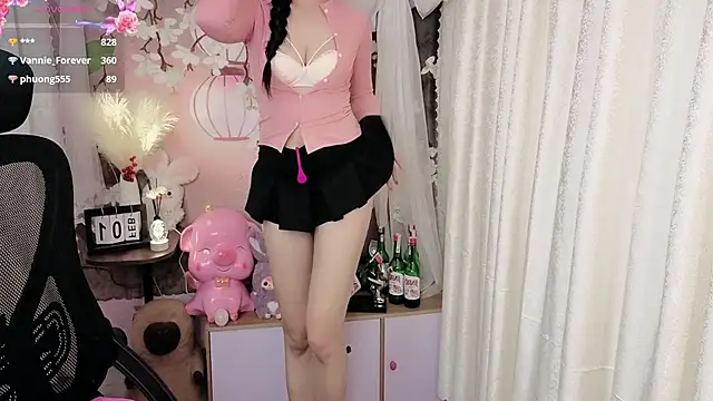 JENNIE-16のライブXXXチャット