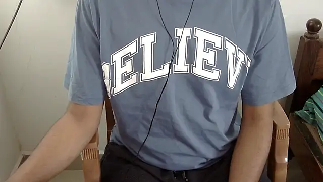 The_SHY_uncut webkamerás műsora