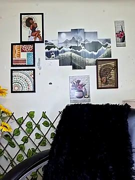 Noor-Bold Live XXX-chat