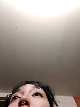 ludd_oo Show in webcam