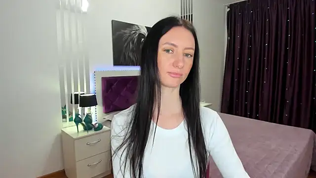 NikaHoney 即時 XXX 聊天