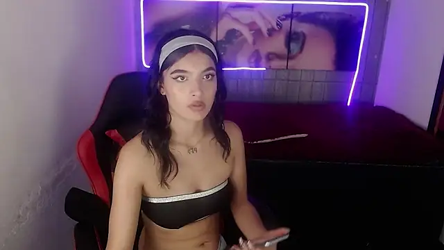 Chat +18 de honeyluxe_ ao vivo