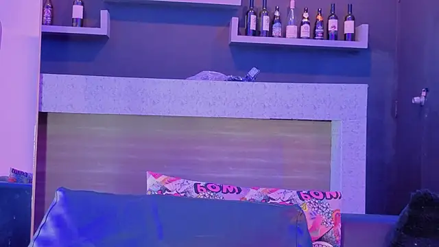 nova_salvatore élő XXX-chatje