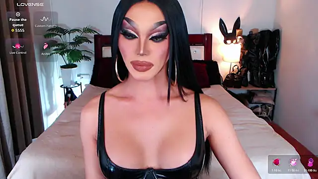 Chatroom XXX en direct de xQueenElektrax