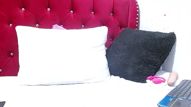 Ariasmithog – Naživo XXX chat