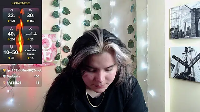 Nika_1_ élő XXX-chatje