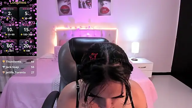 Chloe_Foxx__ élő XXX-chatje