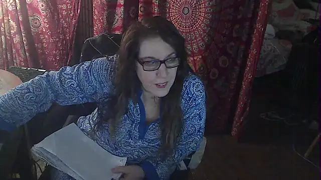 Онлайн чат XXX Ireallysquirt