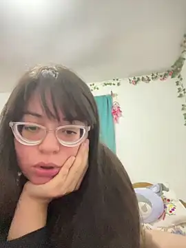 Онлайн чат XXX indiegirl666