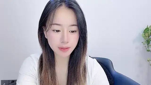 chloe-01 Live XXX Chat