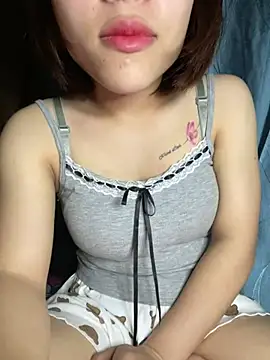 Lyly69699 লাইভ XXX চ্যাট