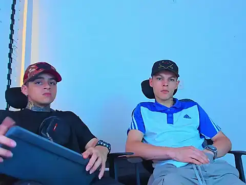 Вебкам-шоу Thomas-Wil