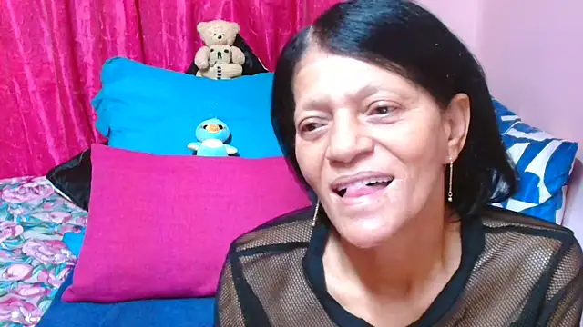 XXX chat uživo modela SLUTTYROXY