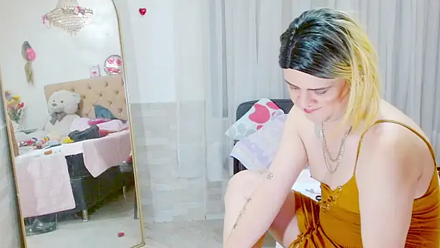 Dolldirtyxxx 现场XXX聊天