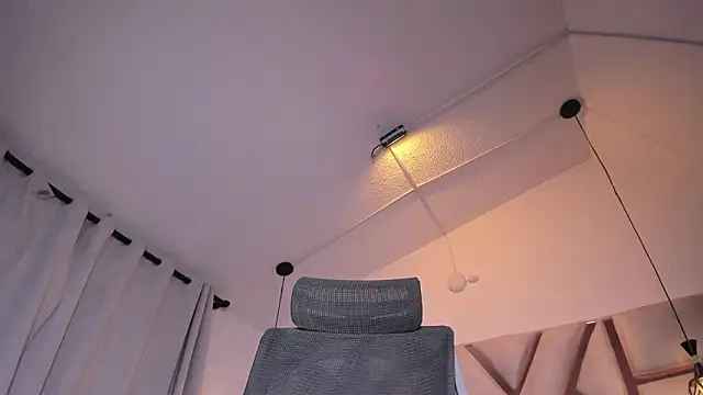 shineevg 现场XXX聊天