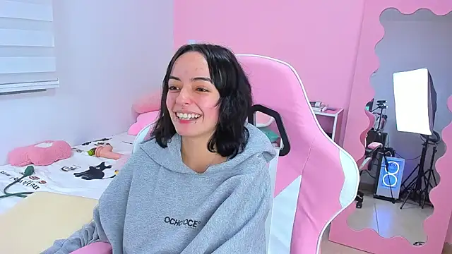 LittleAlexandra – Live XXX-chat