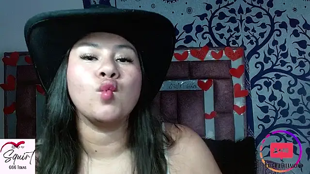 XXX chat uživo modela ValerieDiiamond