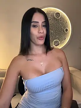 SarahhSmitth1 Adlı Modelin Canlı XXX Sohbeti