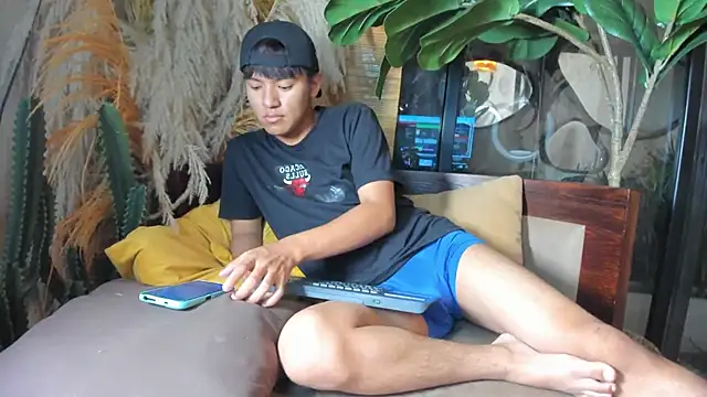 Chat +18 de isaac_grimm ao vivo