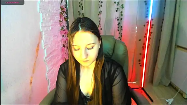 EvaxCharm's Live XXX Chat