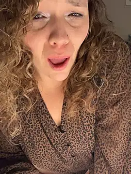 XoMisty Show in webcam