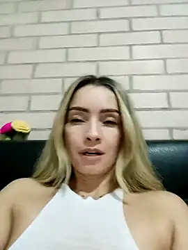 دردشة Loly_Horny الجنسية المباشرة