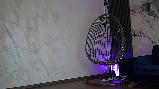 RachelRavee Adlı Modelin Canlı XXX Sohbeti