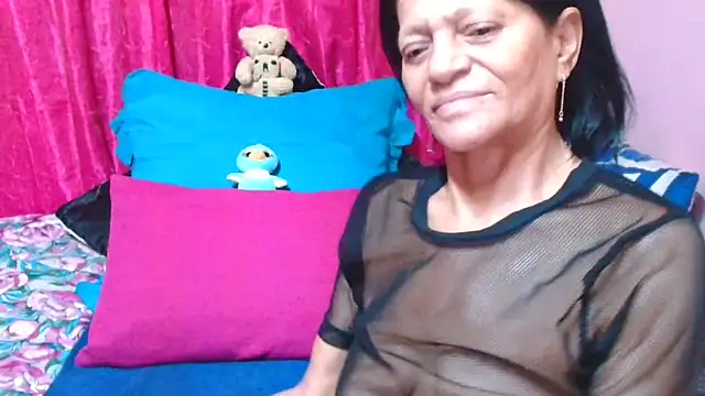 Chat XXX en directo de SLUTTYROXY