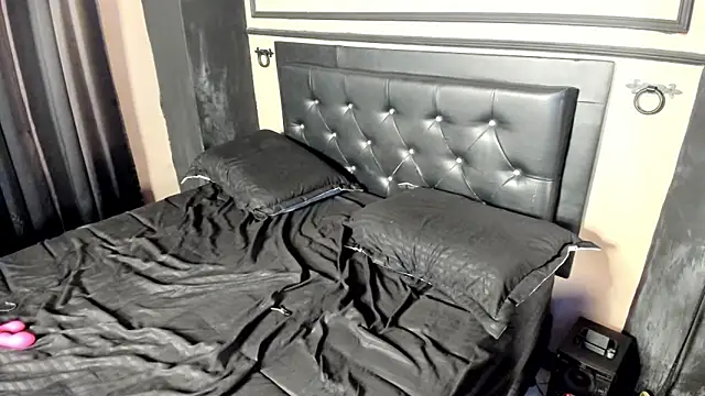 Twisted_Fantasy Obrolan Langsung XXX